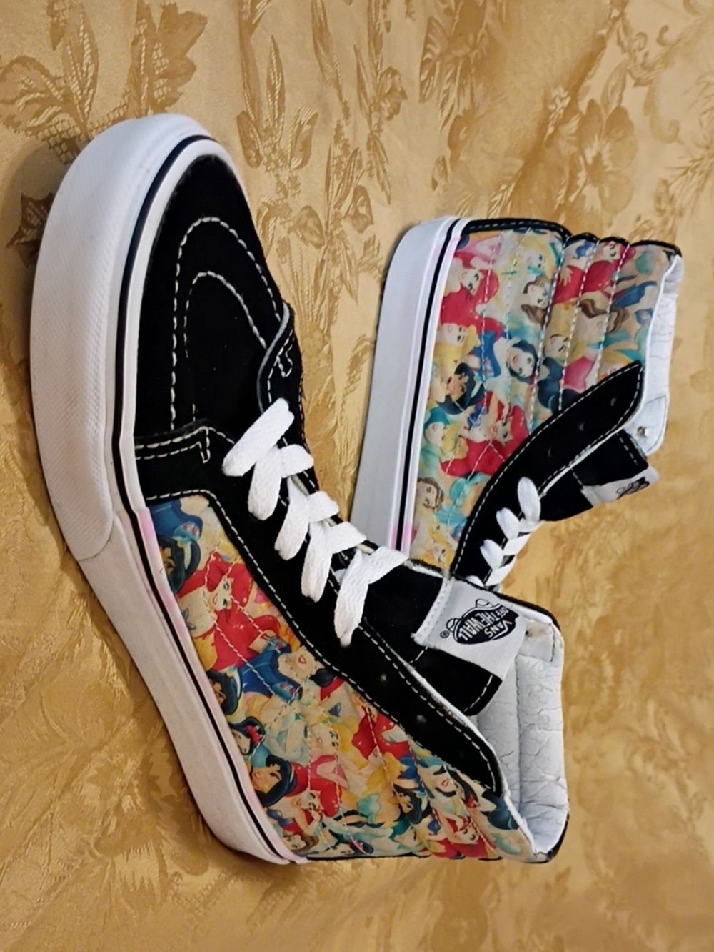 VANS Disney Princess Print High-Top  Black Suede & Canvas Women's 7.0 Men's 5.5